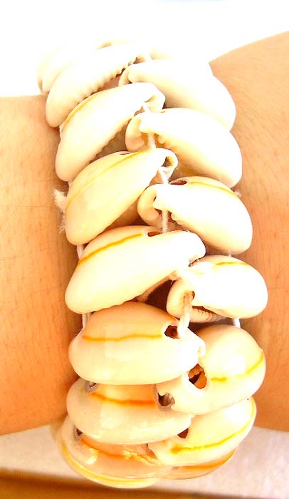 Seashell jewelry store supplies multi mini white seashell forming a fashion bracelet 