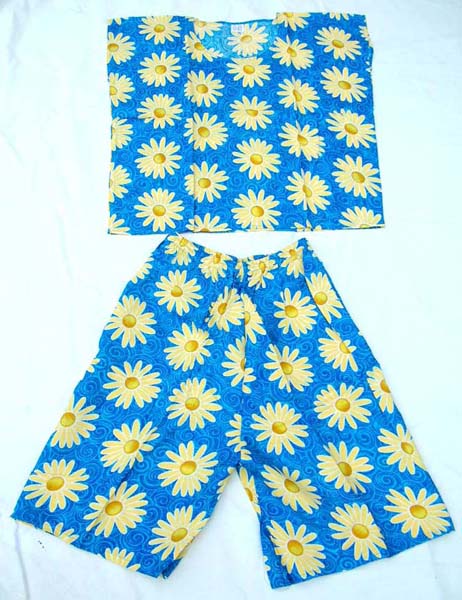 Hawaii cloth manufacturer wholesales supplies Hawaii style daisy flower woman set 