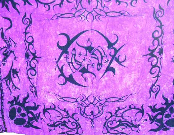 Wholesale apparel fashion sarong motif  distribute purple sarong motif black tattoo gecko decor