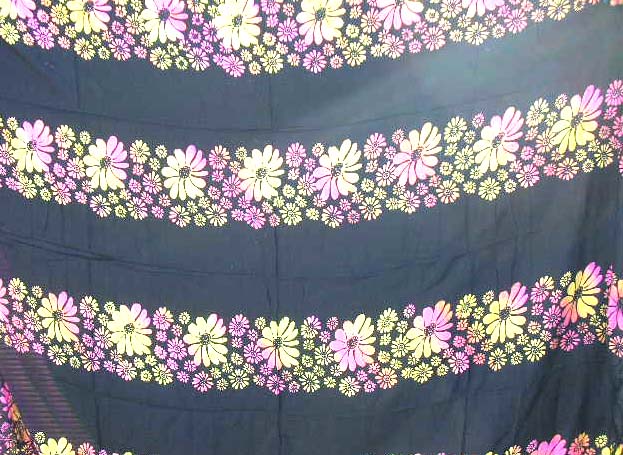 Causal batik sarong wear supplier distribute sarong wrap motif multi color tropical flower design in black and purple color 