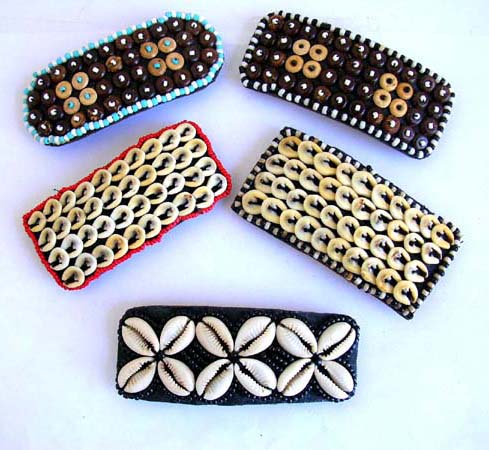 Hair barette styles supplied wholesale by unique gift factory. Hair accessory barrette clip decorated with beaded fashions  