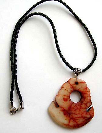 Jade distributer supplies genuine chinese brown / yellow jade geometric pendant            