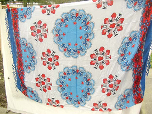Lady's fashion wedding assorted wrapping sarong with flower wreath design 