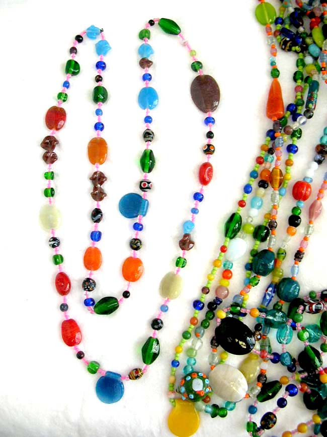 Assorted beach accessory wholesale matched assorted color beaded summer fashion necklace 