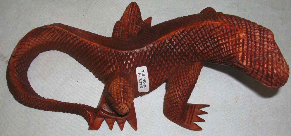 Buy animal's costume carving online wholesale wooden gecko statue  