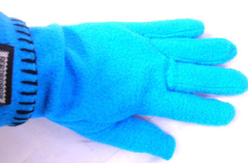 Assorted color winter ployester glove with black line decor 