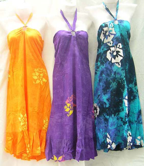Aloha wear wholesaler exports Hawaiian hibiscua motif on beautiful rayon dress