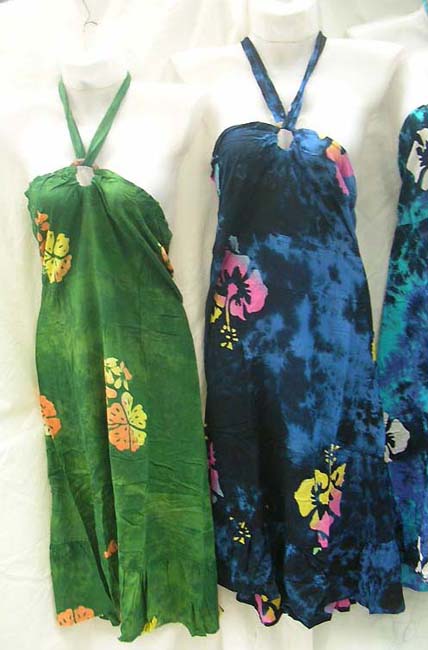 Aloha wear wholesaler exports Hawaiian hibiscua motif on beautiful rayon dress