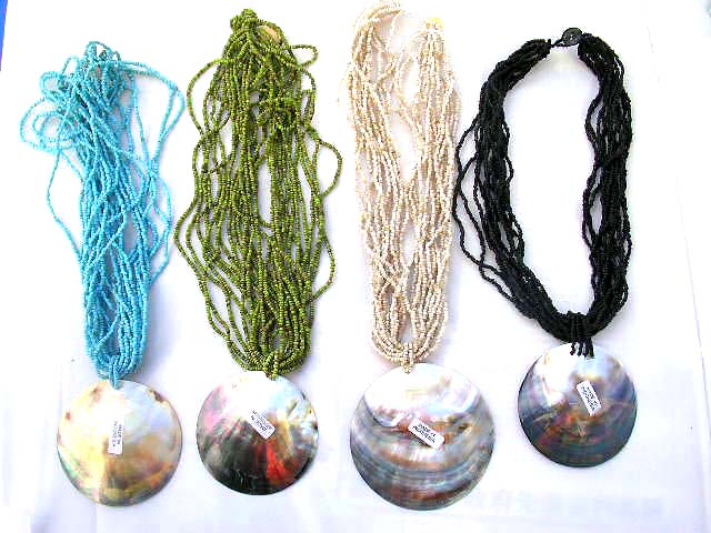 Retail shop wholesale, womens glamour, multi string beaded necklace with large pendant