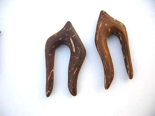 Quality coconut earring in music tuner motif, crafted jewelry wholesale