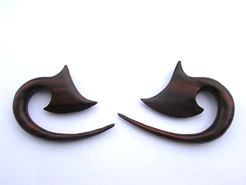 Stylish wood fashion earplug in arrow head theme, wholesale jewelry outlet