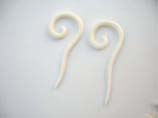 boneearring4c