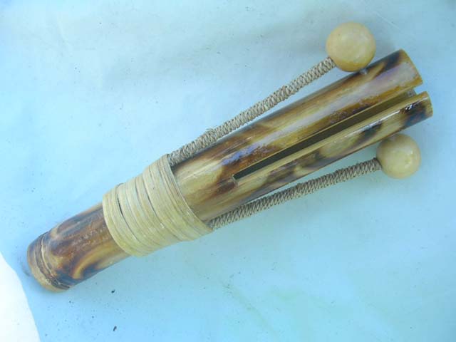 Handcrafted wooden musical instrument - Indonesian gift supply dealer