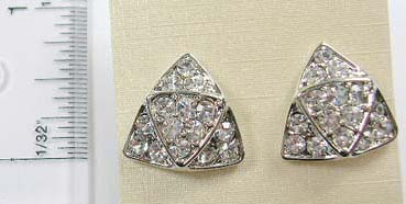 women's diamond cubic zirconia jewelry clip earring wholesaler online, clip earring features multi clear cz embedded in triangular shape 