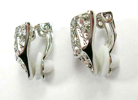 women's diamond cubic zirconia jewelry clip earring wholesaler online, clip earring features multi clear cz embedded in triangular shape 