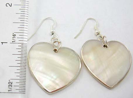 Assorted design jewelry wholesaler fish hook seashell earring in heart shape design with silver edge