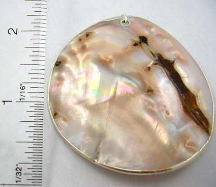 Wholesale summer fashion jewelry round-shaped genuine seashell pendant  