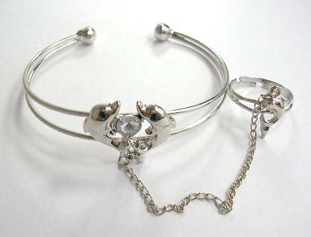 sea life animal slave jewelry fashion bangle bracelet wholesaler supply double dolphin holding a clear cz slave bangle bracelet