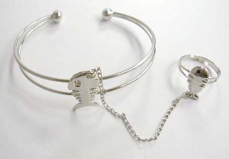 fashion slave bangle & bracelet ring jewelry wholesale supply slave bangle bracelet ring with fish bone decor at center 