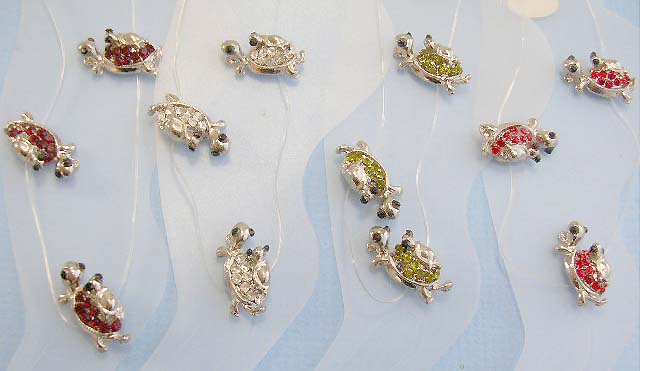 sea animal cz anklet costume jewelry supply distribute ankklet with clear band and mini cz inlaid in mother turtle holding a baby turtle design