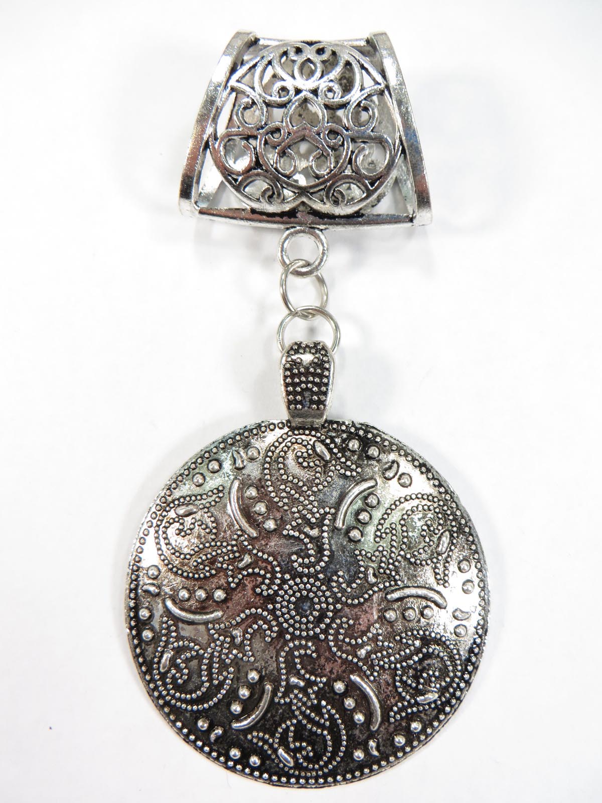 pendant1-06a