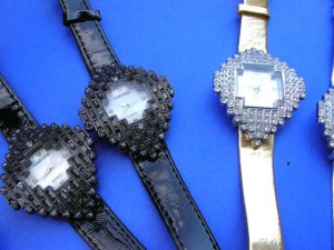 wholesale hip hop watches. Crafted cube shaped diamond clock frame with cz gemstones on ladies hot style watch.