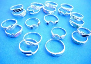 wholesale organic rings. Beach party jewelry, fashion assorted seashell sterling silver ring, randomly picked by our warehouse staffs.