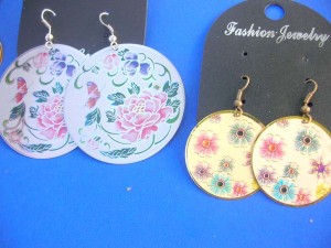dangle-pierced-hook-earrings-1g-painted-flower-butterfly