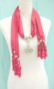 jewelry-scarf-necklace-3afiligree-cutout-circle-pendant