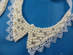 collar-necklaces-white-faux-pearl-1c