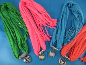 necklace-scarf-71c