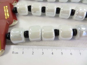 porcelain-ceramic-bead-on-strand-30c