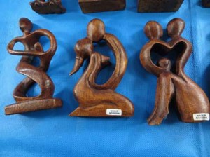 abstract-carving-couple-small-1e