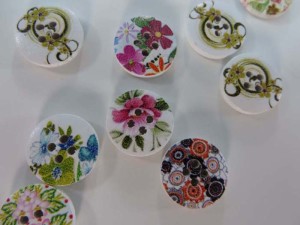 flower wooden button flatback applique embellishment for scrapbooking