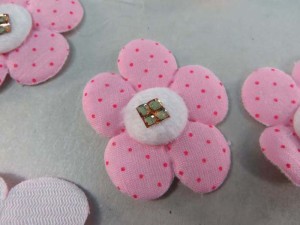 felt padded flower applique / scrapbooking craft DIY / wedding decoration