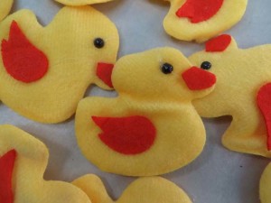 yellow duck felt padded applique / scrapbooking craft DIY / wedding decoration