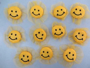 yellow happy face lace padded applique / scrapbooking craft DIY / wedding decoration