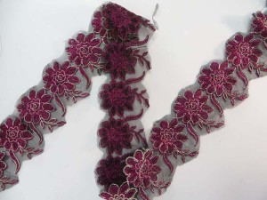magenta 2.5 inches wide large flower gold metallic netting lace trim