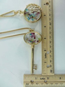 Gold Tone Fashion Jewelry Living Memory Floating Rhinestone Glass Locket Pendant Necklace
