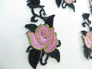 climbing rose embroidered iron on patch / embroidered cloth badge motif applique / sew on applique patch