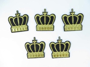 gold crown embroidered iron on patch / embroidered cloth badge motif applique / sew on applique patch