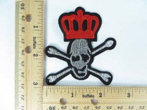 crown and skull cross bone embroidered iron on patch / embroidered cloth badge motif applique / sew on applique patch