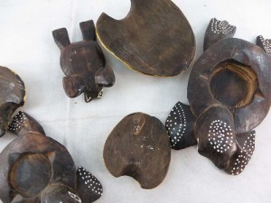 set of 3 wooden turtles handcrafted in Bali Indonesia