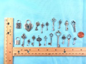 wholesale keys locks pendants charms Jewelry findings for DIY scarves with jewelry, DIY necklace and more Mixed designs randomly picked by our warehouse staffs. (some designs may be repeated)