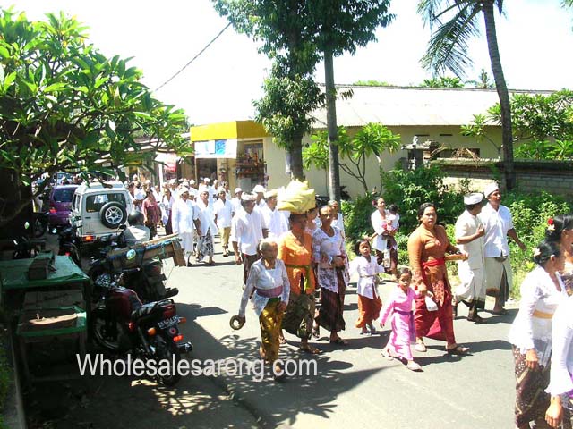religious-ceremony-in-bali-03