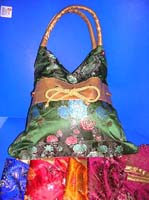 chinese-silk-brocade-purse-90a