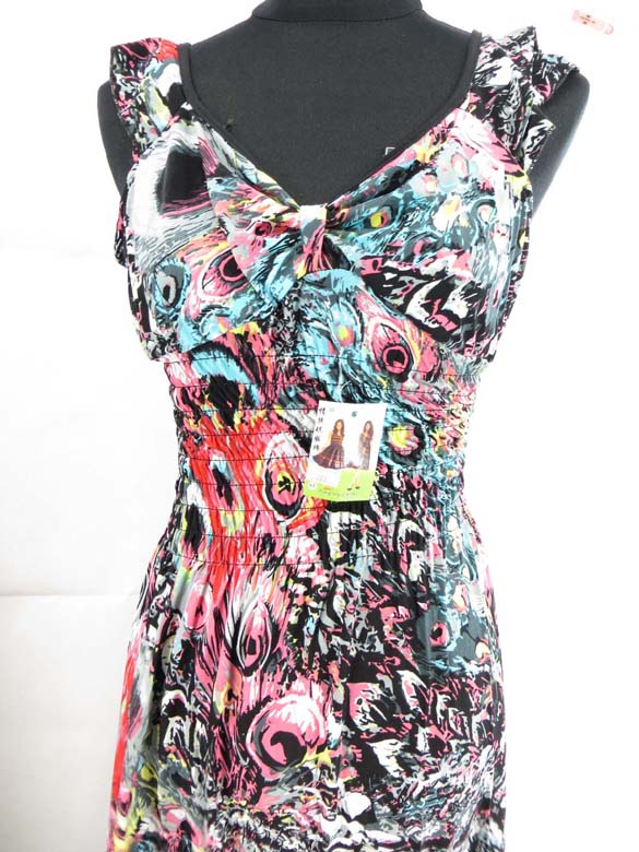 c201-floral-beach-wedding-dress-l