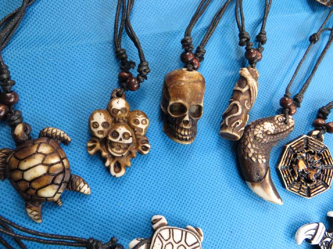 costume-jewelry-necklace-1e