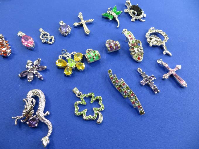 cz-pendants-18a