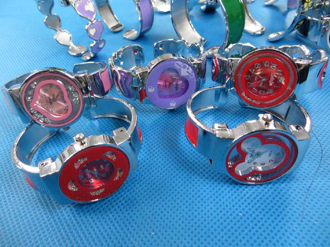 enamel-bangle-watches-1d